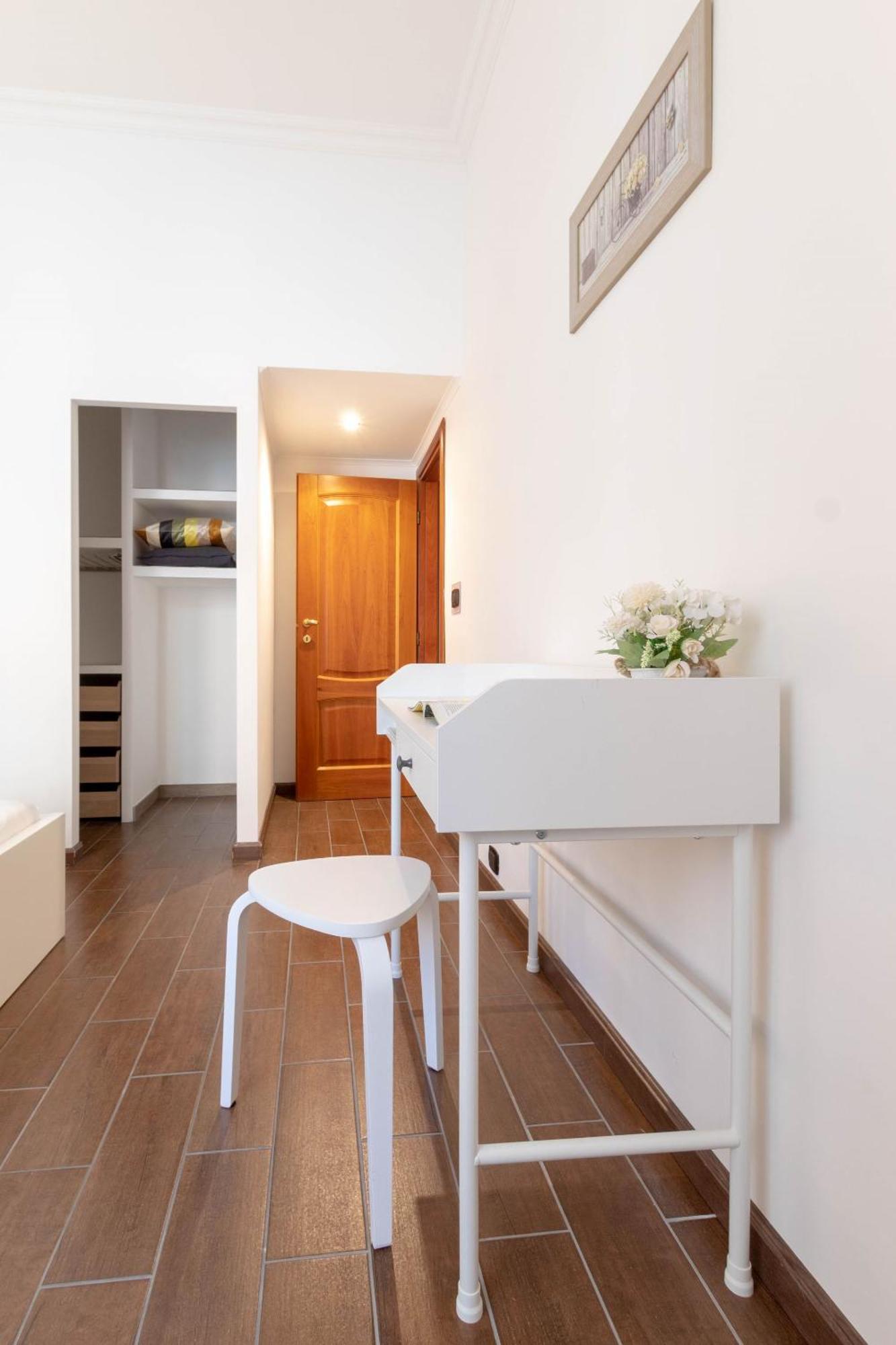 Apartment Mame - Your Roman